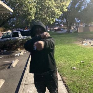 Meet your Posher, Emonnie